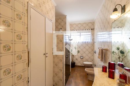 Casa à venda com 910m², 3 quartos e 4 vagasBanheiro social