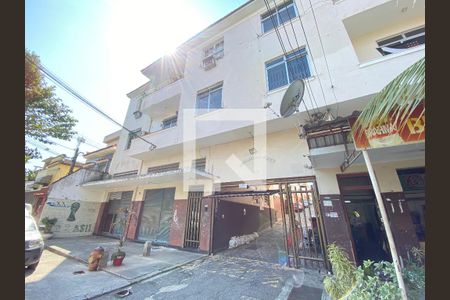 Apartamento à venda com 62m², 2 quartos e 1 vaga Apartamento à venda com 62m², 2 quartos e 1 vagaFachada