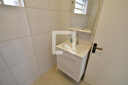 Casa à venda com 102m², 3 quartos e 1 vagaBanheiro