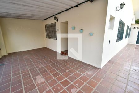 Casa à venda com 102m², 3 quartos e 1 vagaGaragem