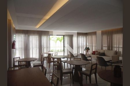 Apartamento para alugar com 60m², 2 quartos e sem vagaÁrea comum - Salão de festas