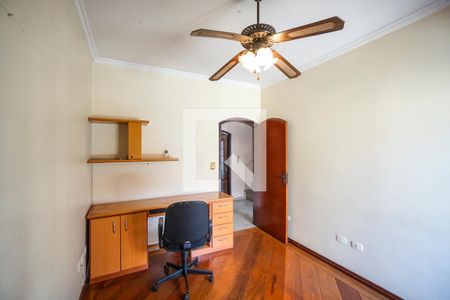 Casa à venda com 251m², 3 quartos e 2 vagas Casa à venda com 251m², 3 quartos e 2 vagasQuarto 02
