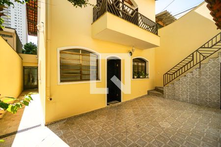 Casa à venda com 251m², 3 quartos e 2 vagas Casa à venda com 251m², 3 quartos e 2 vagasQuintal