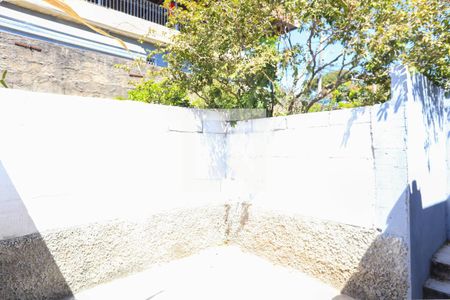 Casa para alugar com 60m², 2 quartos e 1 vagaÁrea Externa