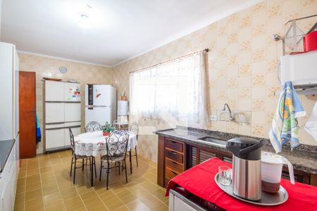 Casa à venda com 139m², 3 quartos e 4 vagas Casa à venda com 139m², 3 quartos e 4 vagasCozinha