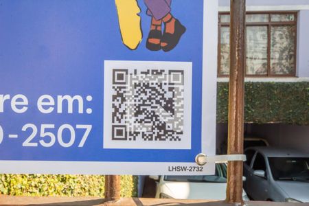 Casa à venda com 139m², 3 quartos e 4 vagas Casa à venda com 139m², 3 quartos e 4 vagasPlaca