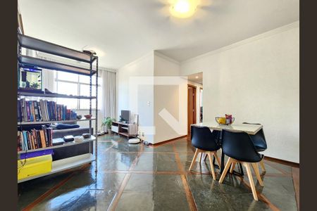 Apartamento à venda com 73m², 3 quartos e 1 vagaSala