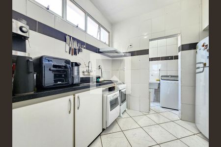 Cozinha de apartamento à venda com 3 quartos, 73m² em Sagrada Família, Belo Horizonte