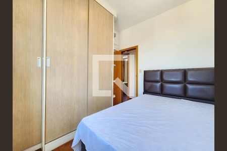 Apartamento à venda com 73m², 3 quartos e 1 vagaQuarto 2