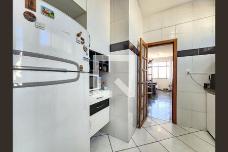 Cozinha de apartamento à venda com 3 quartos, 73m² em Sagrada Família, Belo Horizonte