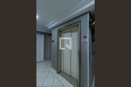 Apartamento à venda com 47m², 2 quartos e sem vagaÁrea Comum - Elevador
