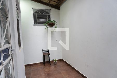 Casa à venda com 240m², 4 quartos e 2 vagasCorredor
