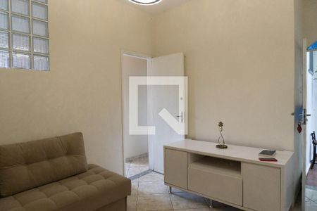 Casa à venda com 240m², 4 quartos e 2 vagassala