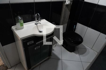 Casa à venda com 240m², 4 quartos e 2 vagasBanheiro quarto 2