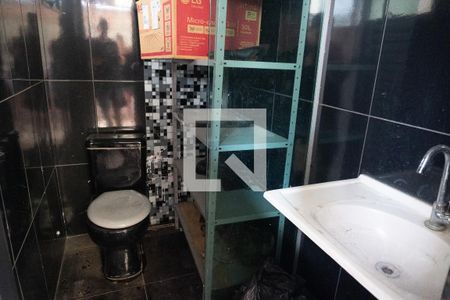 Casa à venda com 240m², 4 quartos e 2 vagasBanheiro de Serviço