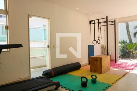 Casa para alugar com 1290m², 6 quartos e 7 vagasAcademia