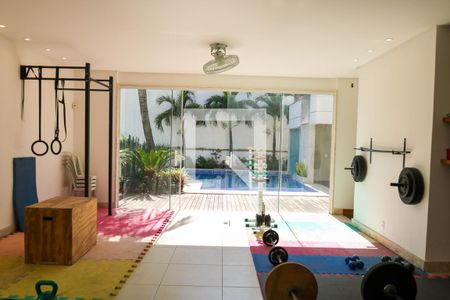 Casa para alugar com 1290m², 6 quartos e 7 vagasAcademia