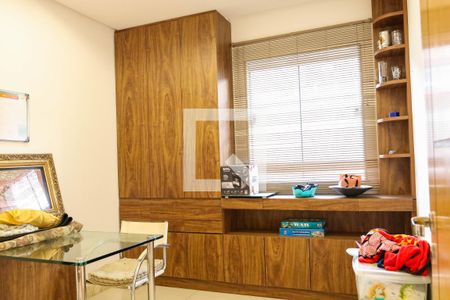 Casa para alugar com 1290m², 6 quartos e 7 vagasQuarto 6 - 1º Pavimento