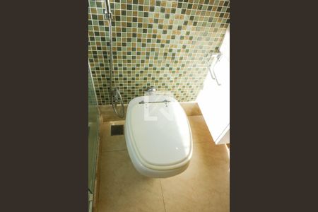 Casa para alugar com 1290m², 6 quartos e 7 vagasBanheiro da Suite 3 - 2º Pavimento