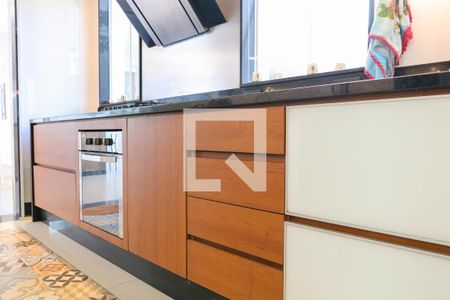 Casa para alugar com 1290m², 6 quartos e 7 vagasCozinha 1º Pavimento