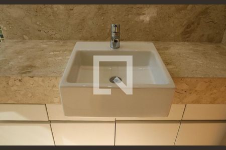 Casa para alugar com 1290m², 6 quartos e 7 vagasBanheiro da Suite 3 - 2º Pavimento