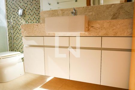 Casa para alugar com 1290m², 6 quartos e 7 vagasBanheiro da Suite 3 - 2º Pavimento