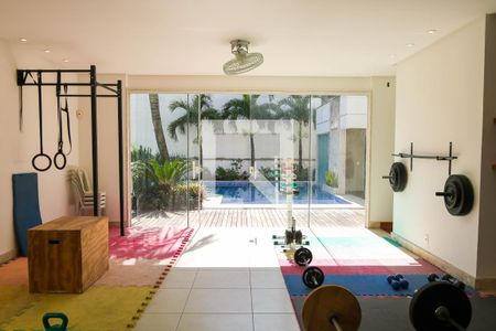 Casa para alugar com 1290m², 6 quartos e 7 vagasAcademia