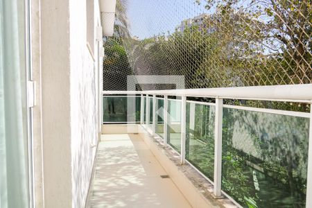 Casa para alugar com 1290m², 6 quartos e 7 vagasVaranda do Quarto Suite 3 - 2º Pavimento