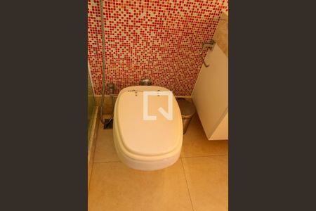 Casa para alugar com 1290m², 6 quartos e 7 vagasBanheiro da Suite 5 - 2º Pavimento