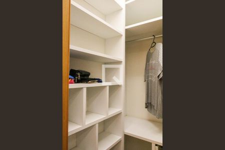 Casa para alugar com 1290m², 6 quartos e 7 vagasCloset Quarto Suite 5 - 2º Pavimento