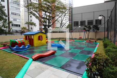 Apartamento à venda com 116m², 2 quartos e 2 vagasÁrea comum - Playground
