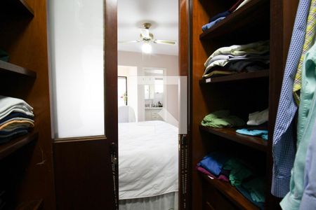 Apartamento à venda com 116m², 2 quartos e 2 vagasCloset da Suíte 1 