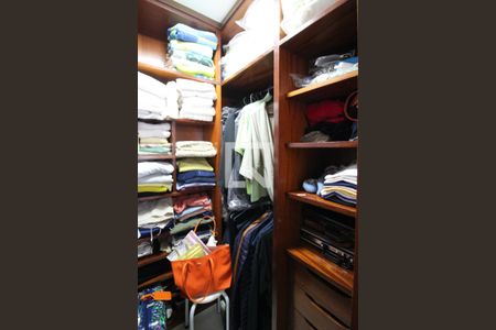 Apartamento à venda com 116m², 2 quartos e 2 vagasCloset da Suíte 1 