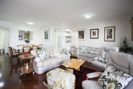 Sala de apartamento à venda com 2 quartos, 116m² em Vila Nova Conceição, São Paulo