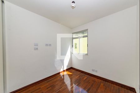 Apartamento para alugar com 140m², 3 quartos e 2 vagas Apartamento para alugar com 140m², 3 quartos e 2 vagasQuarto 2