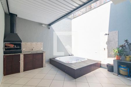 Casa à venda com 190m², 3 quartos e 4 vagasQuintal