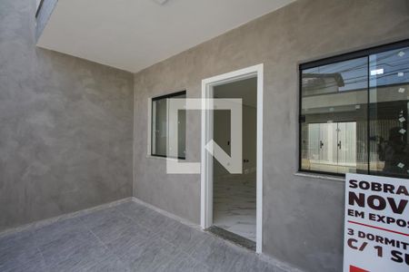 Casa à venda com 130m², 3 quartos e 2 vagasGaragem