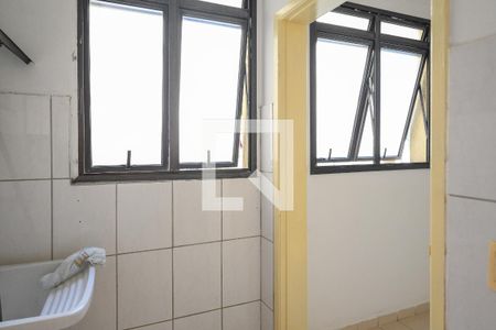 Apartamento à venda com 71m², 3 quartos e 1 vagaÁrea de Serviço