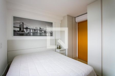 Apartamento à venda com 79m², 2 quartos e 2 vagasQuarto 2 - Suíte