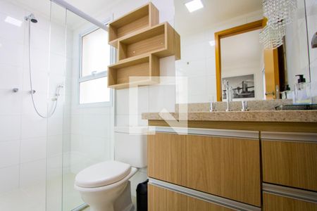 Apartamento à venda com 79m², 2 quartos e 2 vagasBanheiro do quarto 2