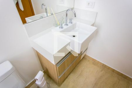 Apartamento à venda com 79m², 2 quartos e 2 vagasBanheiro do quarto 1