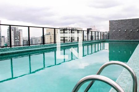 Apartamento para alugar com 32m², 1 quarto e sem vaga Apartamento para alugar com 32m², 1 quarto e sem vagaPiscina