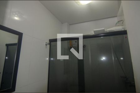 Apartamento à venda com 80m², 2 quartos e 1 vaga Apartamento à venda com 80m², 2 quartos e 1 vagaBanheiro