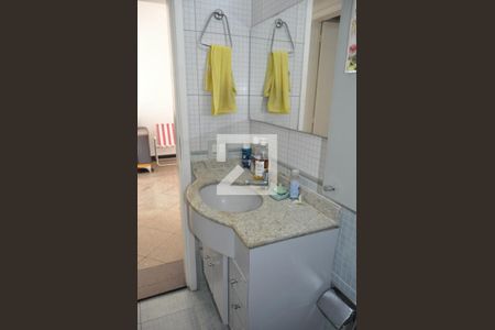 Apartamento à venda com 74m², 2 quartos e 1 vagaBanheiro