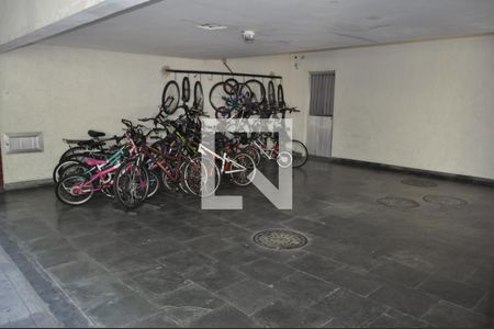 Apartamento à venda com 74m², 2 quartos e 1 vagaÁrea comum