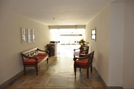 Apartamento à venda com 74m², 2 quartos e 1 vagaÁrea comum