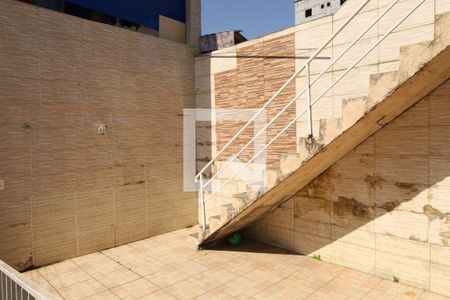 Casa para alugar com 70m², 2 quartos e sem vagaÁrea Externa