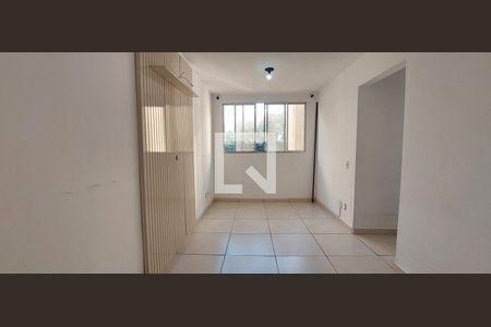 Sala de apartamento à venda com 2 quartos, 55m² em Parque Oratório, Santo André