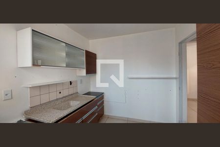 Cozinha de apartamento à venda com 2 quartos, 55m² em Parque Oratório, Santo André