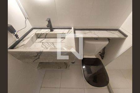 Apartamento para alugar com 34m², 2 quartos e sem vagaBanheiro